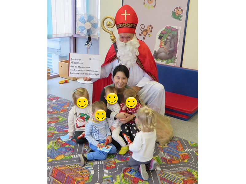 Mehr über den Artikel erfahren SimplifyU unterstützt den Nikolaus im St. Annastift